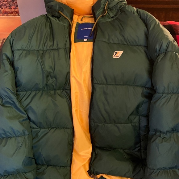 Green Puffer Jacket - Picture 2 of 8
